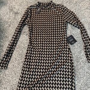 Brand new never worn Lulu’s winter long sleeved dress
